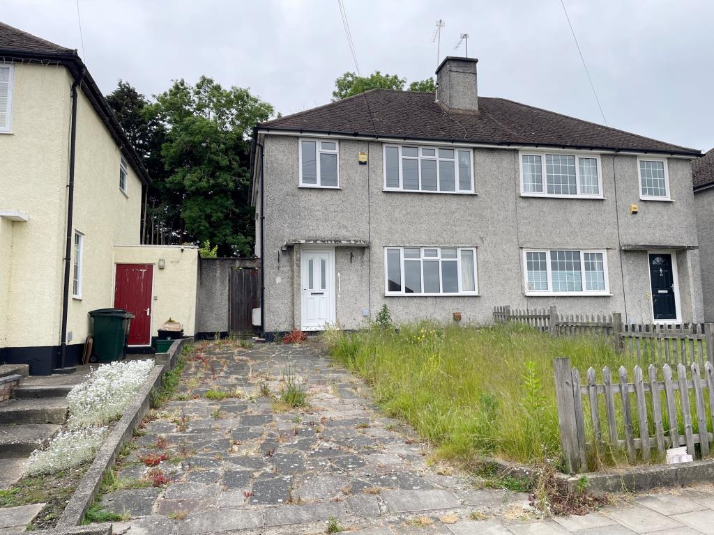 Lot: 103 - SEMI-DETACHED HOUSE FOR IMPROVEMENT - semi detached house at kedleston road orpington